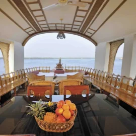 deluxe-houseboat-thumbnail